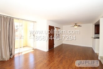 3989 Nobel Dr in San Diego, CA - Building Photo - Building Photo