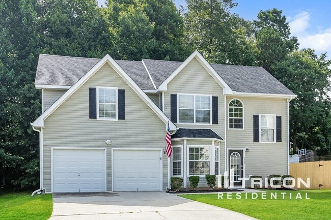 5587 Sapphire Cir