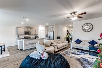 9809 Gooseneck Dr in Krugerville, TX - Building Photo - Building Photo