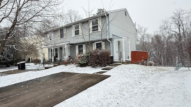 property at 4742 Hawksbury Rd