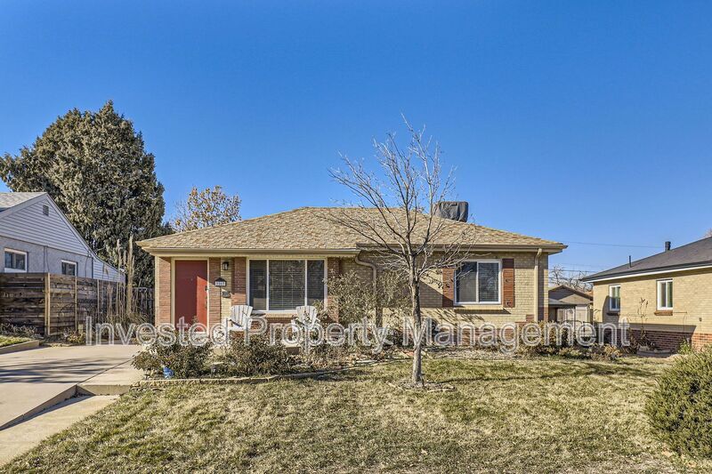 3267 Ivanhoe St in Denver, CO - Building Photo