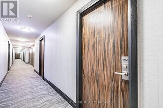 349 Rathburn Rd W in Mississauga, ON - Building Photo - Building Photo