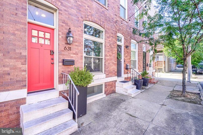 property at 631 S Eaton St