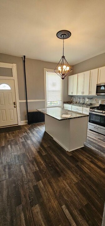 2739 N Calvert St-Unit -Apt 1 in Baltimore, MD - Building Photo