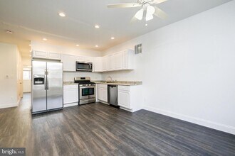 1113 Penn St NE-Unit -2 in Washington, DC - Building Photo - Building Photo