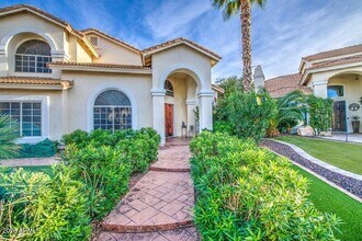 2201 E Tahitian Way in Gilbert, AZ - Building Photo - Building Photo