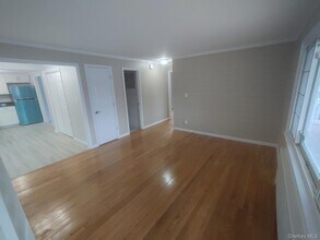 15 Ketcham Pl in Melville, NY - Building Photo - Building Photo