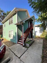219 Bryan St in Denton, TX - Building Photo - Building Photo
