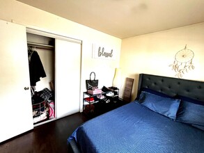 104 Eastern Way, Unit Second Floor in Rutherford, NJ - Building Photo - Building Photo