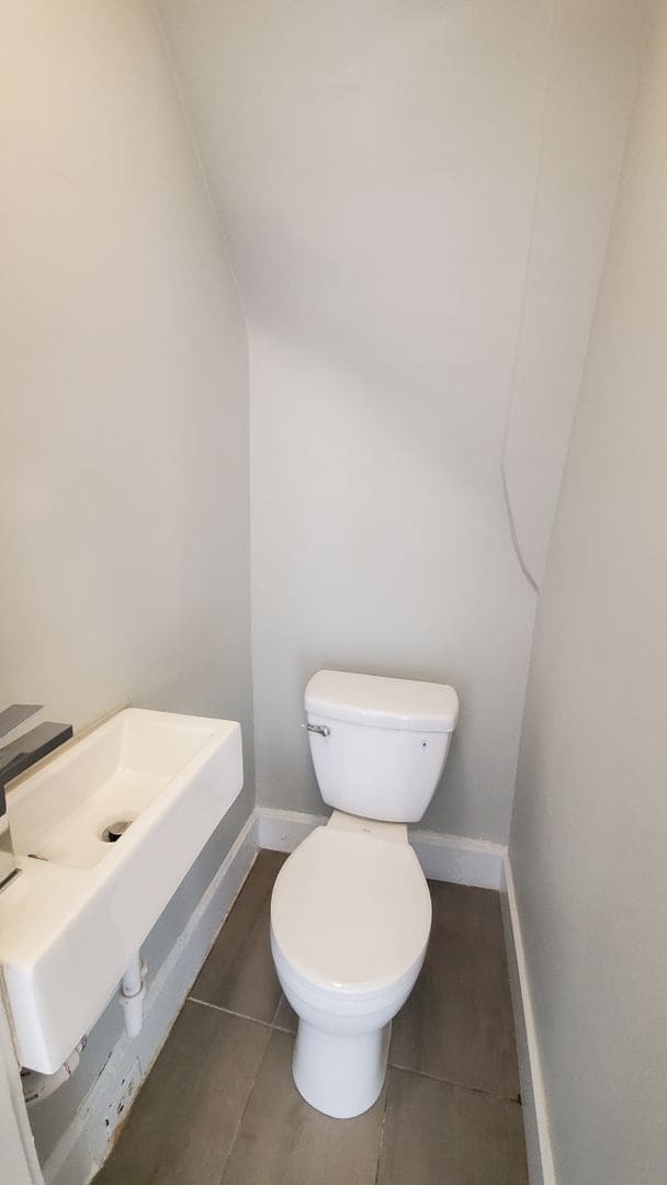 property at 810 Poplar St