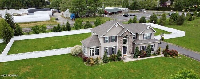 3 Derek Ct in Englishtown, NJ - Building Photo - Building Photo