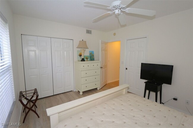9060 Palmas Grandes Blvd in Bonita Springs, FL - Foto de edificio - Building Photo