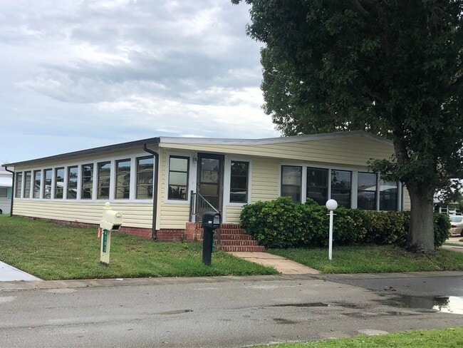 4105 Gail Blvd in Melbourne, FL - Building Photo - Building Photo