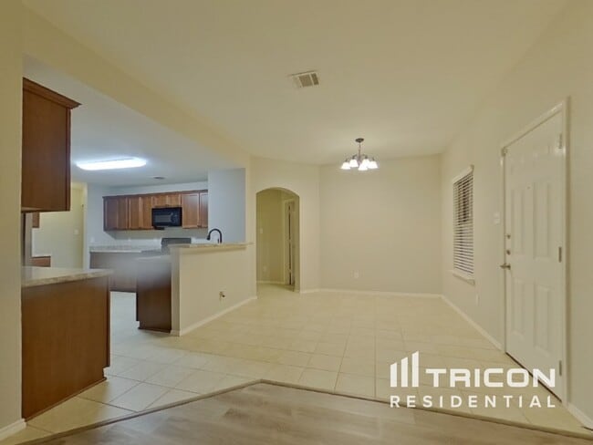 413 Azalea Dr in Nevada, TX - Building Photo - Building Photo