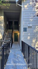 12515 NE 116th St in Kirkland, WA - Building Photo - Building Photo