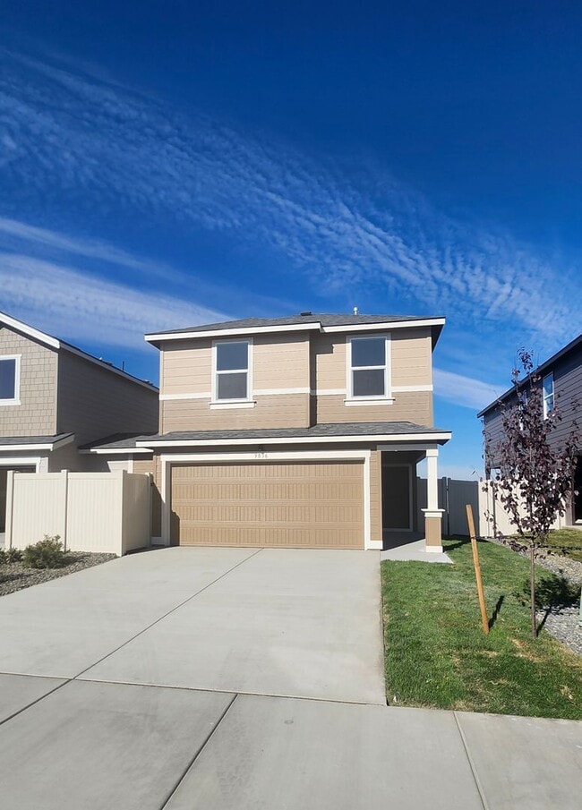 9836 W 5th Pl in Kennewick, WA - Foto de edificio - Building Photo