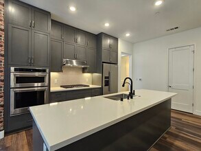 2339 Kinetic Cmn, Unit 202 in Fremont, CA - Building Photo - Building Photo