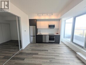 6 Chartwell Rd in Toronto, ON - Building Photo - Building Photo