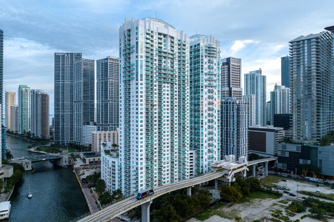 Brickell On The River in Miami, FL - Building Photo - Building Photo