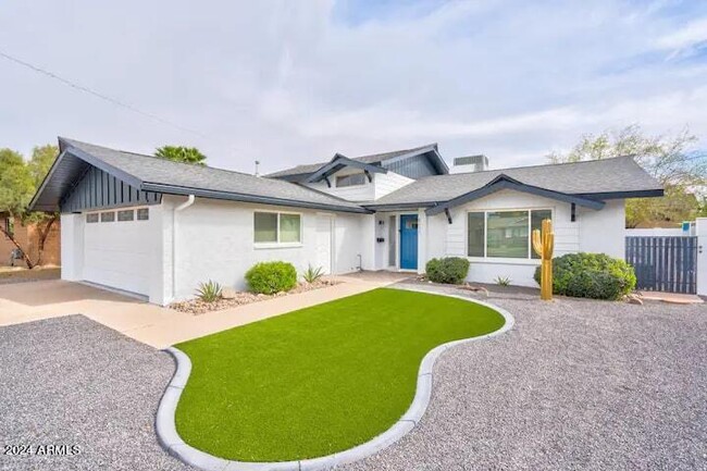 property at 8631 E Valley View Rd