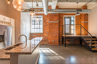 The Phoenix Brewery Apartments in Buffalo, NY - Building Photo - Interior Photo