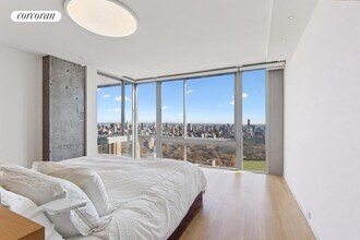 101 W 67th St in New York, NY - Foto de edificio - Building Photo