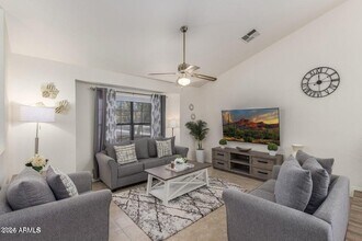 17602 N 57th St in Scottsdale, AZ - Building Photo - Building Photo