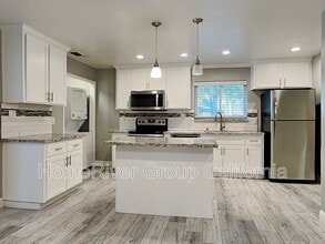 3228 Somerset Rd in Sacramento, CA - Building Photo - Building Photo