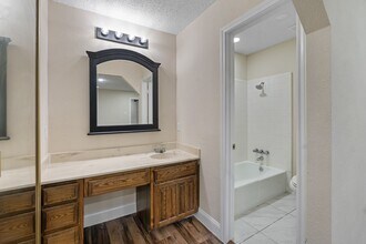 1037 Alicia Ln in Lancaster, TX - Building Photo - Building Photo