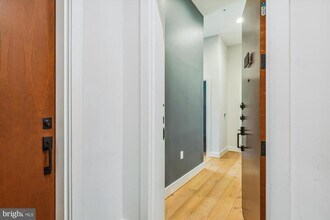 4308 Georgia Ave NW, Unit 502 in Washington, DC - Foto de edificio - Building Photo