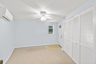 401 Shiloh Dr, Unit apartment in Hendersonville, NC - Building Photo - Building Photo