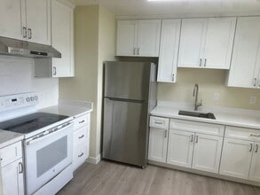 King Francisco St. in Berkeley, CA - Building Photo - Interior Photo