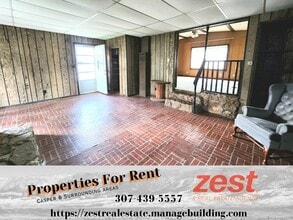 105 Robbins Ln in Glenrock, WY - Building Photo - Building Photo