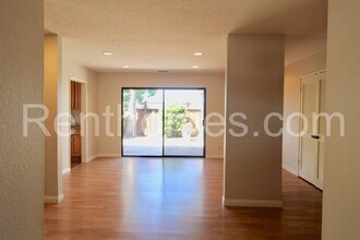 2822 Mesa Dr in Oceanside, CA - Building Photo - Building Photo