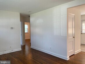 4410 Woodfield Rd in Kensington, MD - Building Photo - Building Photo