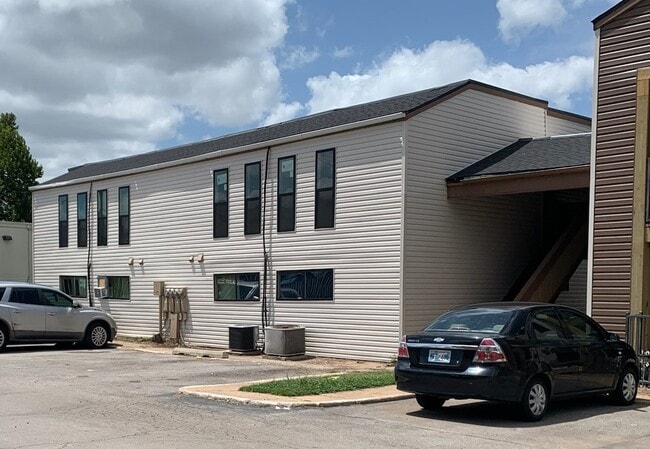 Shelton Gardens Apartments in Oklahoma City, OK - Foto de edificio - Building Photo