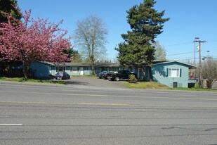 1315 NE 181st Ave in Portland, OR - Building Photo