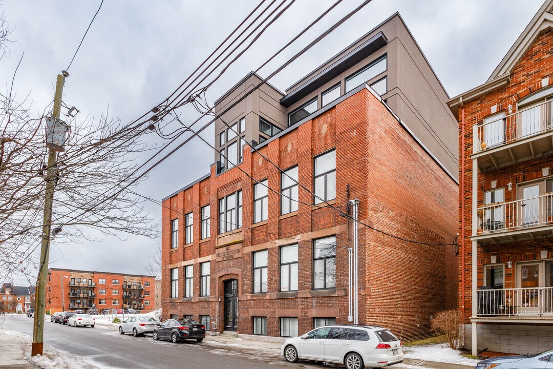 100 21E Av in Montréal, QC - Building Photo