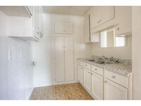 1755 Colquitt St photo'