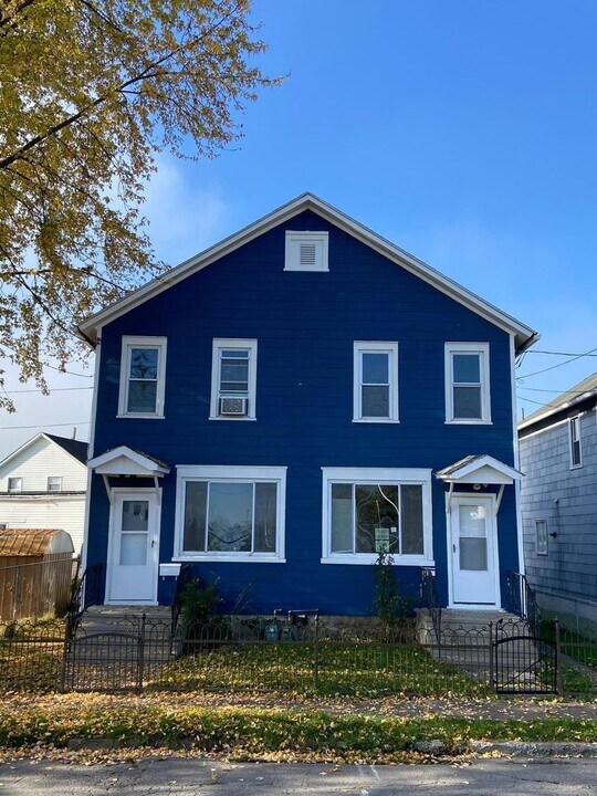65-67-67 Downing St in Plymouth, PA - Building Photo