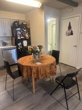 510 S Juniper St, Unit A in Philadelphia, PA - Foto de edificio - Building Photo