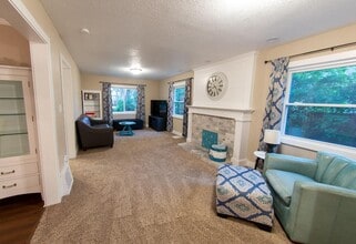 109 S Russell Ave in Ames, IA - Building Photo - Building Photo