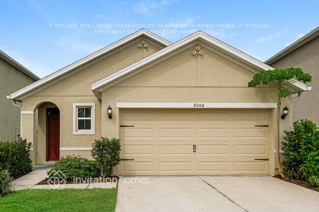 property at 8004 Pelican Reed Cir