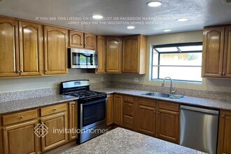 11125 Arlington Ave in Riverside, CA - Building Photo - Building Photo