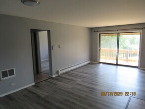 7713 Woodward Ave in Woodridge, IL - Building Photo - Building Photo