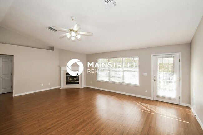 10450 McGirts Creek Dr in Jacksonville, FL - Building Photo - Building Photo