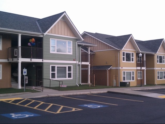 SeaBreeze Apartments in Sequim, WA - Building Photo