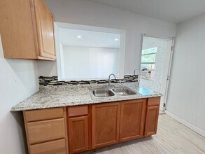 1927 Arthur St in Hollywood, FL - Building Photo - Building Photo