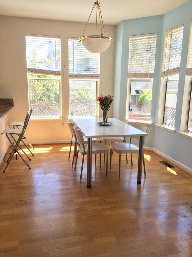 131 Robinson Ln, Unit MB 1 in Santa Cruz, CA - Building Photo - Building Photo