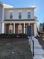 140 Locomotive Ln, Unit 5806-203 in Mooresville, NC - Building Photo